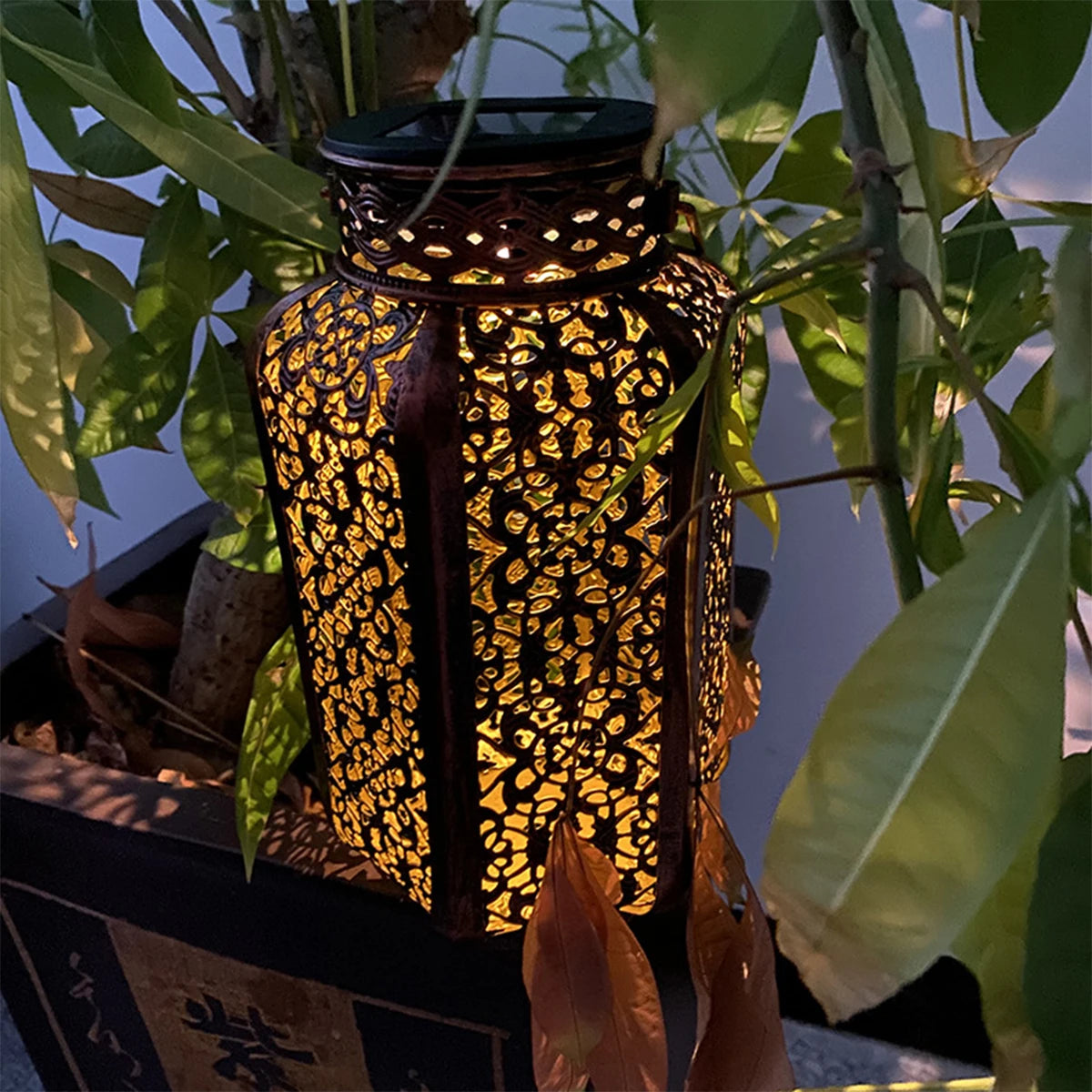 Retro Solar Hanging Lantern — Hollow Iron Outdoor Garden Light for Patio & Yard