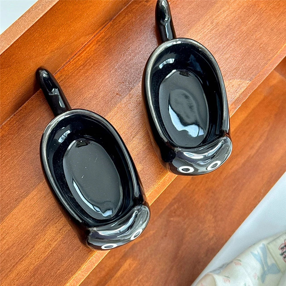 Ceramic Cat-Shaped Mini Dipping Plate — 4-Inch Side Dish & Decorative Cat Bowl in Black or Yellow