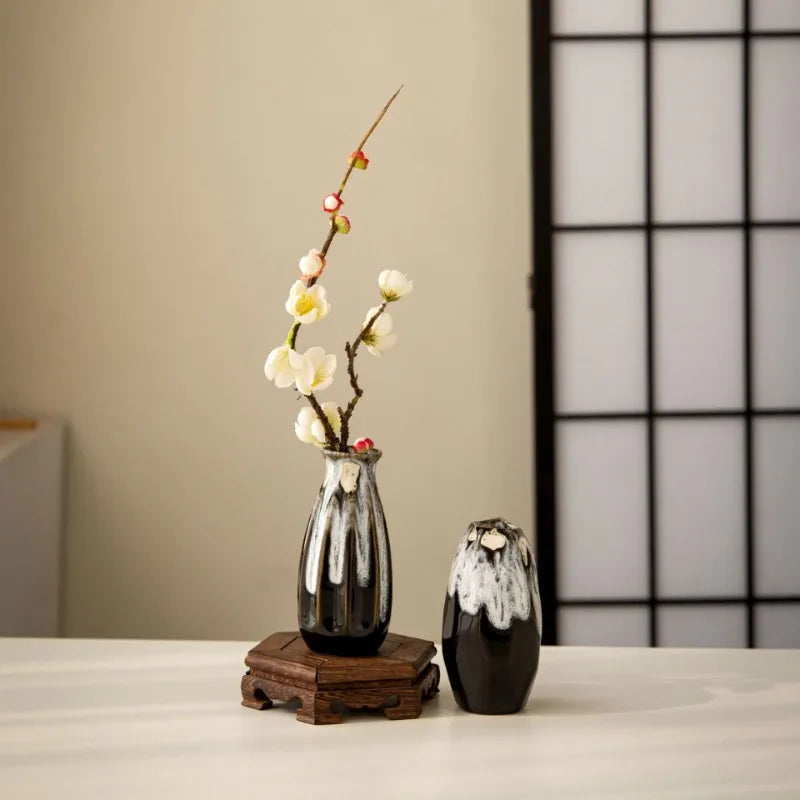 Japanese Kiln-Glazed Ceramic Vase — Handmade Retro Flower Arrangement Vase for Living Room & Foyer